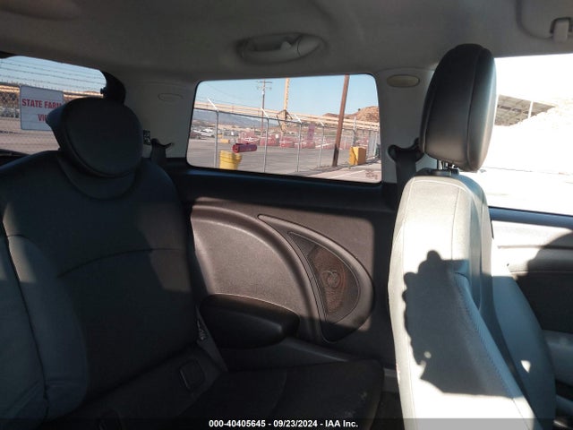2008 MINI COOPER WMWMF33588TT67311 Photo 7