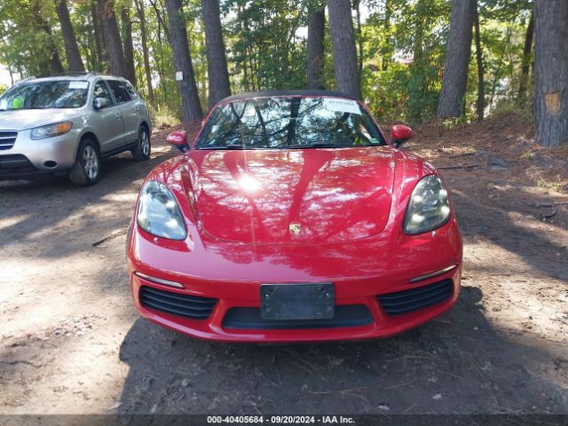 WP0CA2A81KS211001 Porsche 718 Boxster