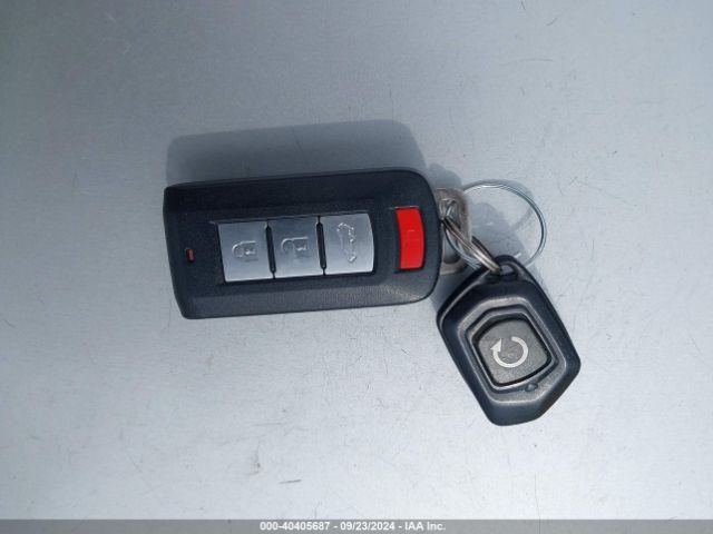 JA4AZ3A34JZ014656 Mitsubishi Outlander Sel