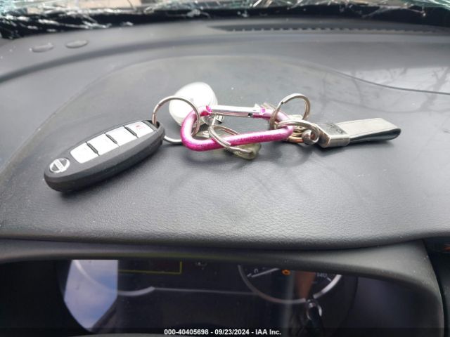 3N1CP5CU1KL526103 Nissan KICKS SR