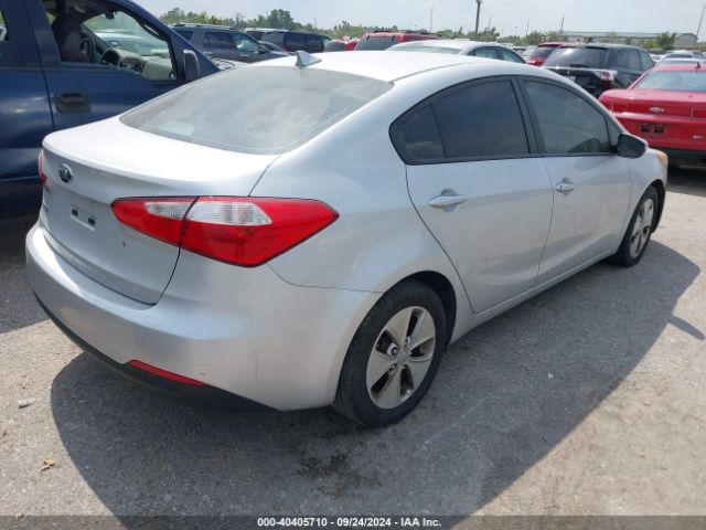 KNAFK4A60F5391559 KIA FORTE LX