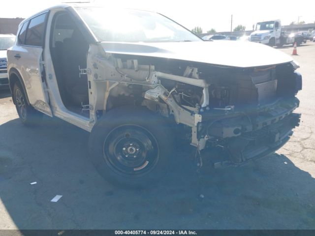 5N1BT3AB9RC724973 Nissan Rogue S Intelligent Awd