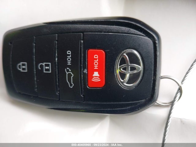 Toyota Corolla Cross Xle 2022 7MUDAABG1NV038362 Image 11