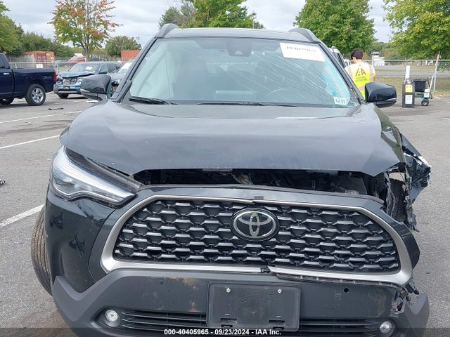Toyota Corolla Cross Xle 2022 7MUDAABG1NV038362 Image 12