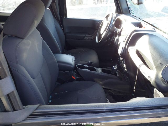 1C4GJWAG2GL311898 Jeep Wrangler Sport