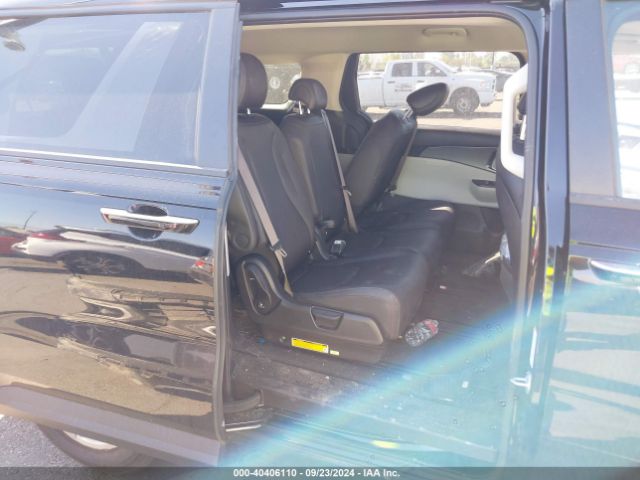 KNDNB4H33P6212033 KIA Carnival Mpv Lx Seat Package
