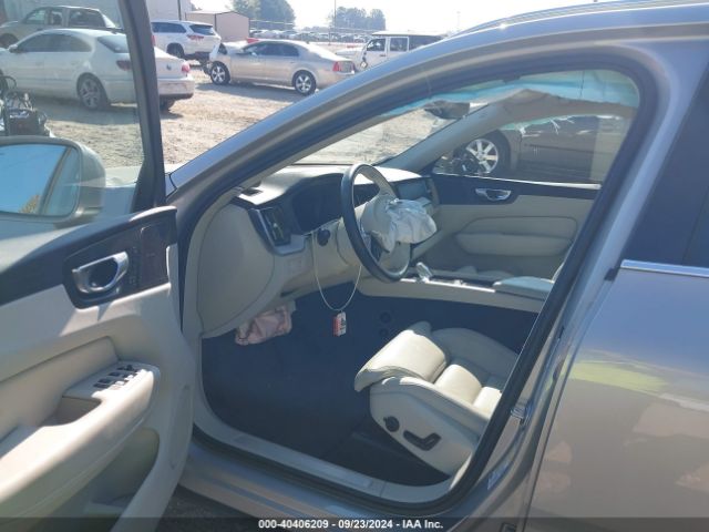 YV4L12DL9N1039744 Volvo Xc60 B5 Inscription