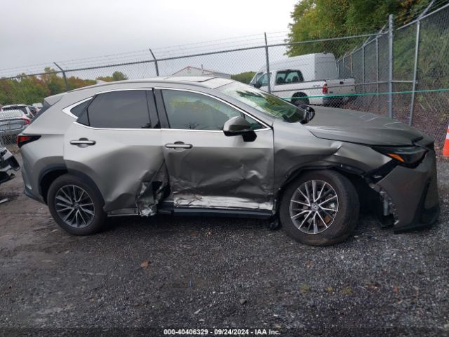 2T2GGCEZ1NC005185 Lexus Nx 350 Premium