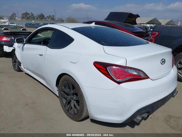 Hyundai Genesis 3.8 Base 2016 KMHHT6KJ5GU131183 Image 3