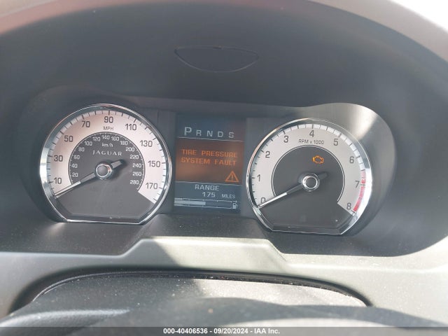 2010 JAGUAR XF SAJWA0GB0ALR75534 Photo 5