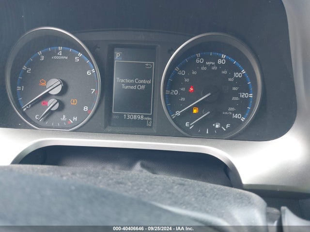 Toyota RAV4 LE 2017 JTMZFREV2HJ707931 Image 7
