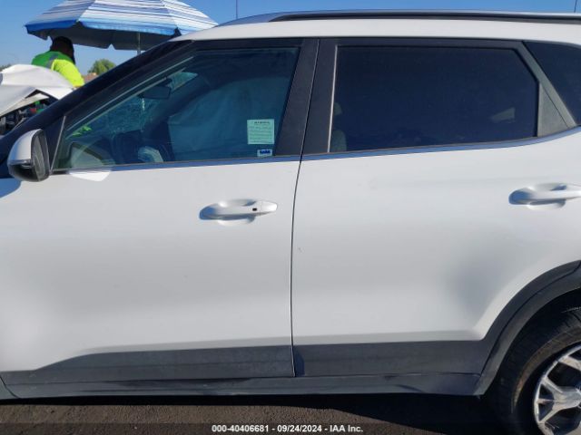 KNDERCAA5M7223250 KIA SELTOS EX
