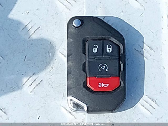 1C4JJXP67PW556284 Jeep Wrangler 4xe Sahara 4x4