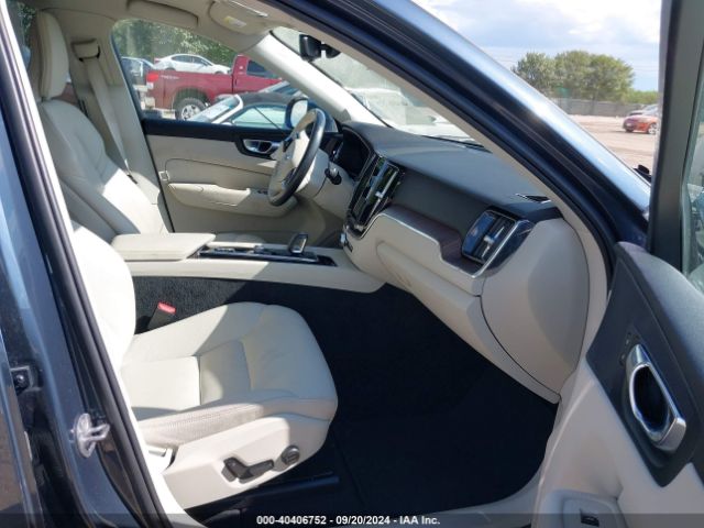 YV4L12DK9N1991912 Volvo Xc60 B5 Momentum