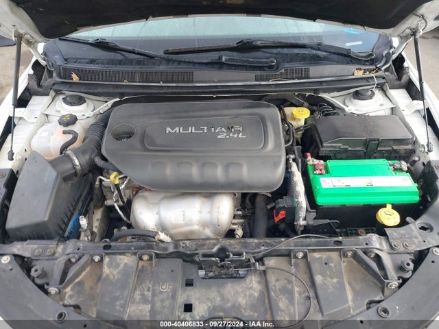 Chrysler 200 Limited 2015 1C3CCCAB4FN503584 Image 10