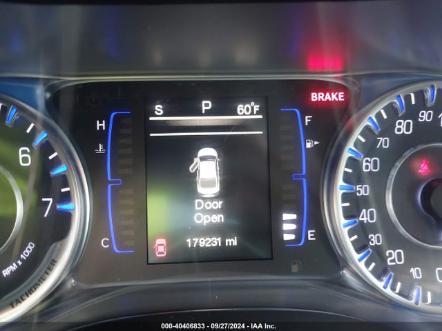 Chrysler 200 Limited 2015 1C3CCCAB4FN503584 Image 7