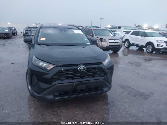 Toyota RAV4 LE 2019 JTMH1RFV5KD501078 Image 13