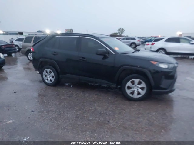 Toyota RAV4 LE 2019 JTMH1RFV5KD501078 Image 14