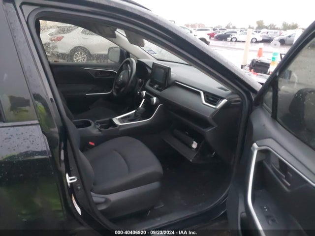 Toyota RAV4 LE 2019 JTMH1RFV5KD501078 Image 5