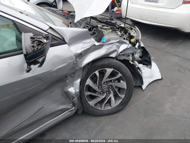 Honda CIVIC EX 2017 2HGFC2F77HH542559 Image 18