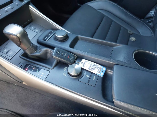 JTHBA1D22G5018292 Lexus IS 200T