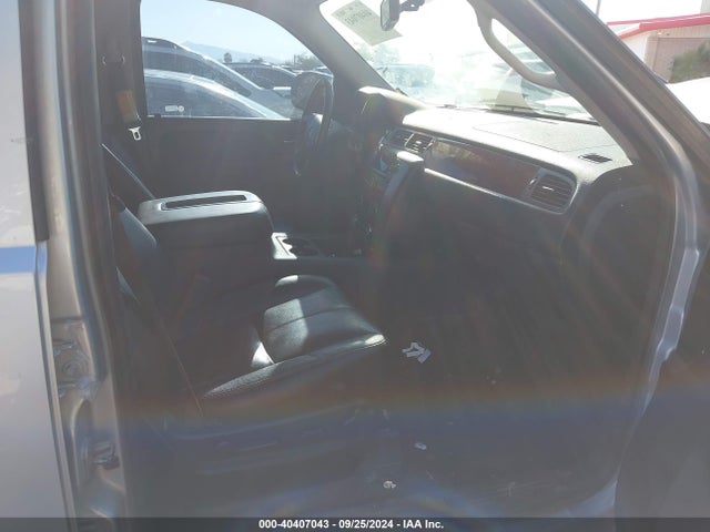 1GKS1KE05ER189987 GMC Yukon Xl 1500 Slt