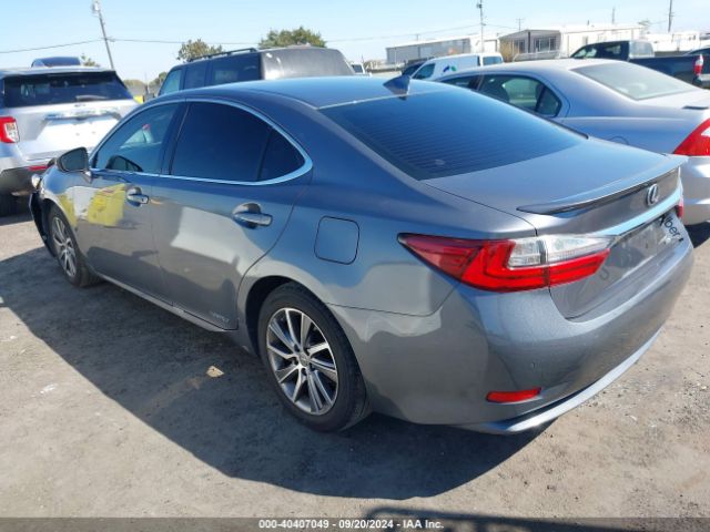JTHBW1GG8G2118780 Lexus ES 300H