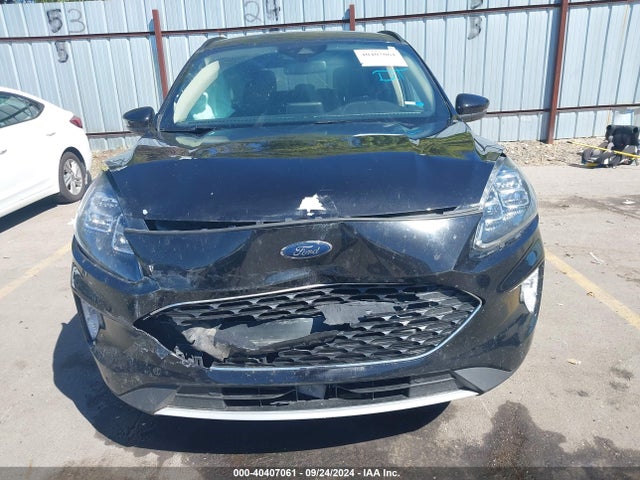 1FMCU9J90LUA80976 Ford Escape Titanium
