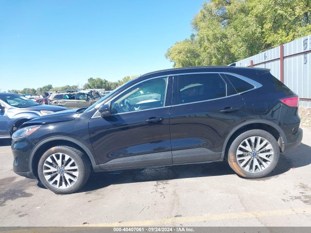 1FMCU9J90LUA80976 Ford Escape Titanium