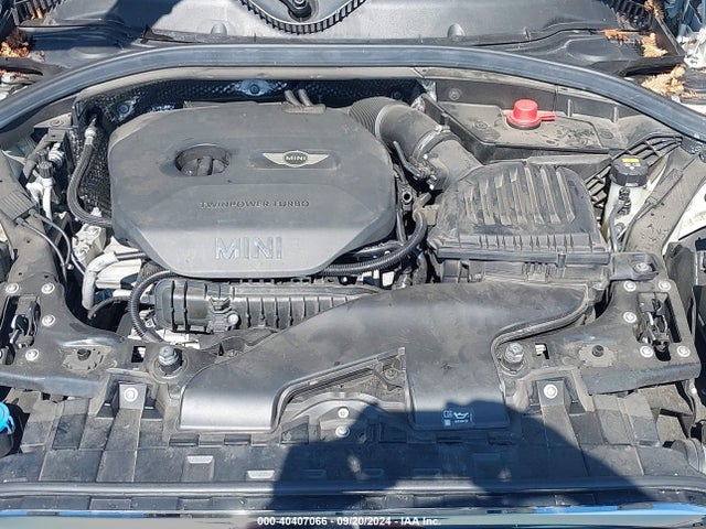 2016 MINI CLUBMAN WMWLN5C5XG2E30345 Photo 9