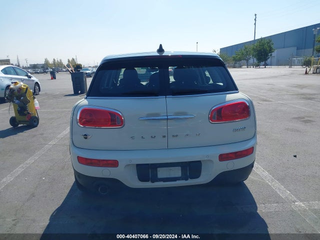 Mini Clubman Cooper 2016 WMWLN5C5XG2E30345 Image 16