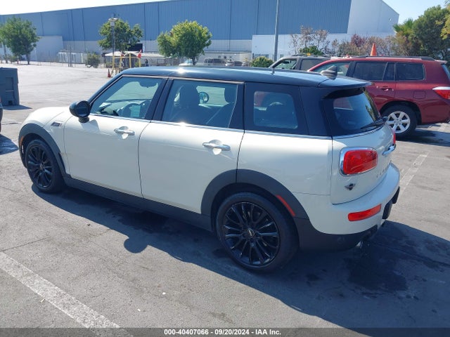 2016 MINI CLUBMAN WMWLN5C5XG2E30345 Photo 2