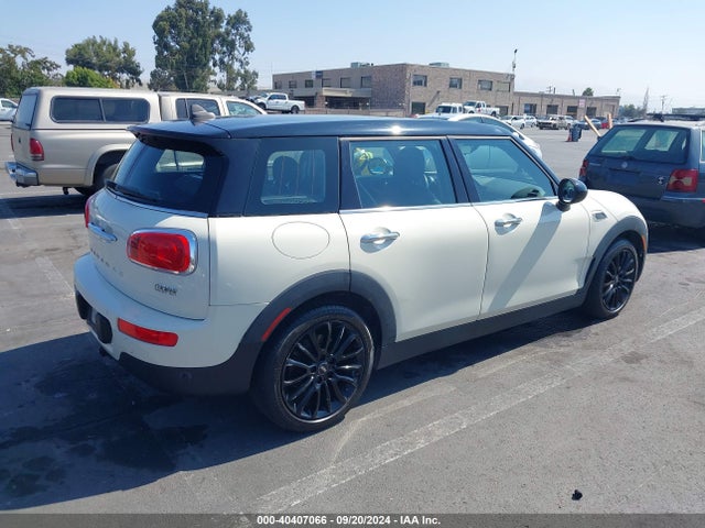 2016 MINI CLUBMAN WMWLN5C5XG2E30345 Photo 3