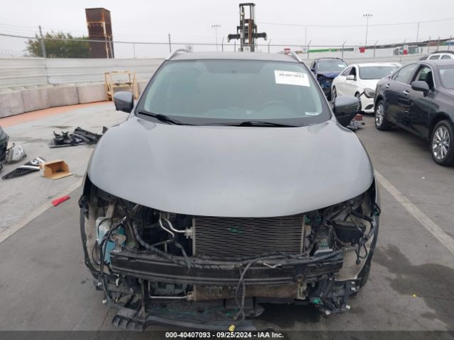 JN1BJ1CP0HW029806 Nissan Rogue Sport Sv