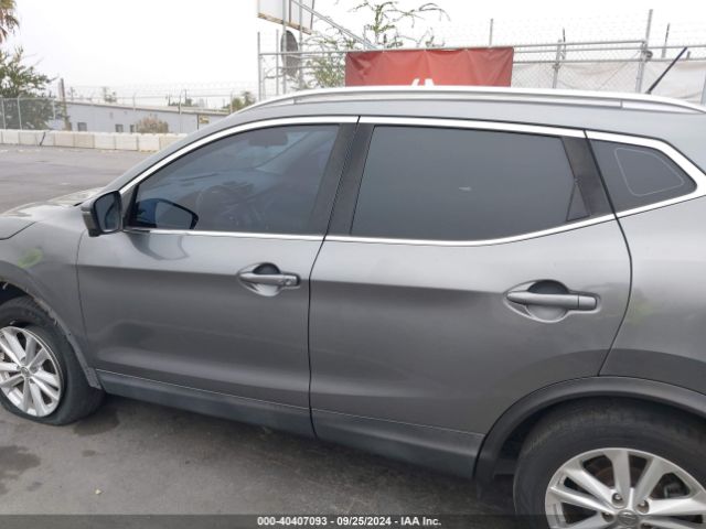 JN1BJ1CP0HW029806 Nissan Rogue Sport Sv