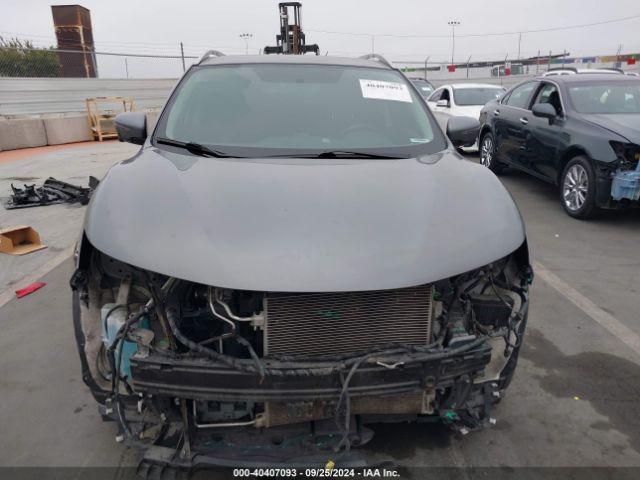 JN1BJ1CP0HW029806 Nissan Rogue Sport Sv