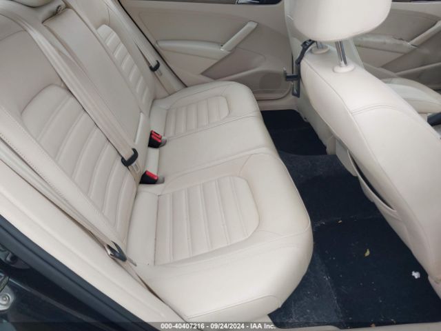 1VWCM7A35HC041914 Volkswagen Passat V6 Sel Premium