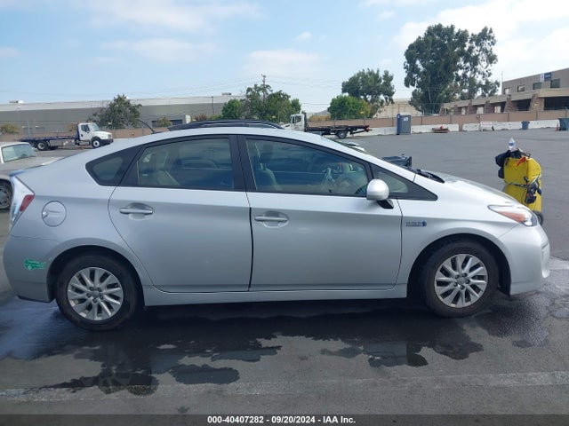 JTDKN3DP6F3070645 Toyota PRIUS PLUG-IN