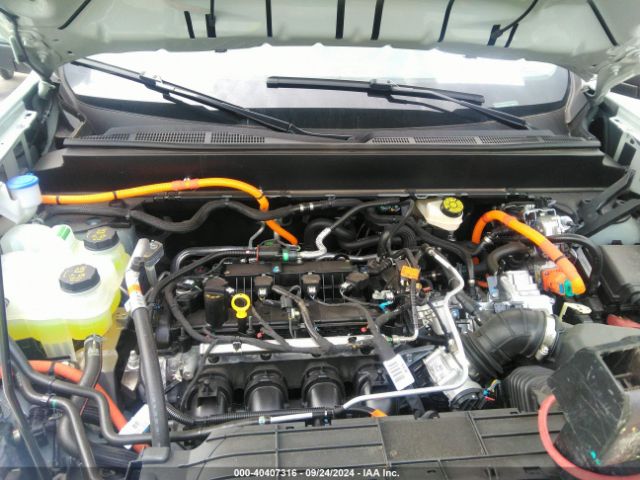 3FTTW8M33RRA67011 Ford Maverick Lariat