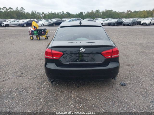 1VWAT7A33FC032281 Volkswagen Passat 1.8t Wolfsburg Edition