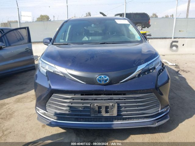 5TDJRKEC6NS097525 Toyota SIENNA XLE