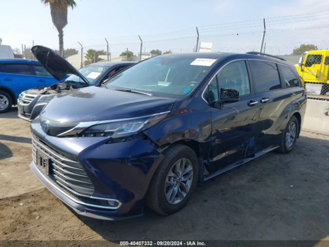 5TDJRKEC6NS097525 Toyota SIENNA XLE