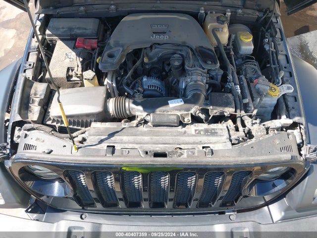 1C4HJXDG5JW126546 Jeep Wrangler Unlimited Sport S 4x4