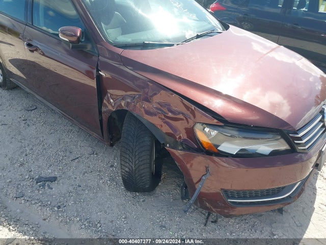 40407377 :رقم المزاد ، 1VWAT7A37EC086679 vin ، 2014 Volkswagen Passat 1.8t Wolfsburg Edition مزاد بيع