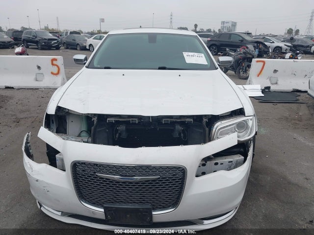 Chrysler 300C 2016 2C3CCAEGXGH207165 Image 12