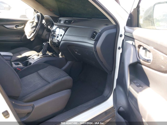 Nissan ROGUE SV 2017 KNMAT2MT7HP548110 Image 5