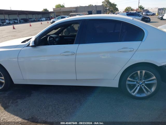 WBA8B9G54JNV00215 BMW 330I