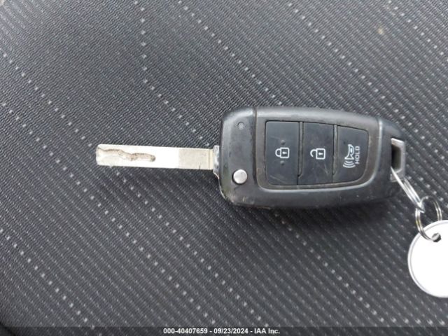 KMHRB8A30RU300342 Hyundai Venue Se