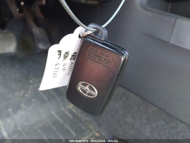 JTKJF5C73GJ021625 Scion TC