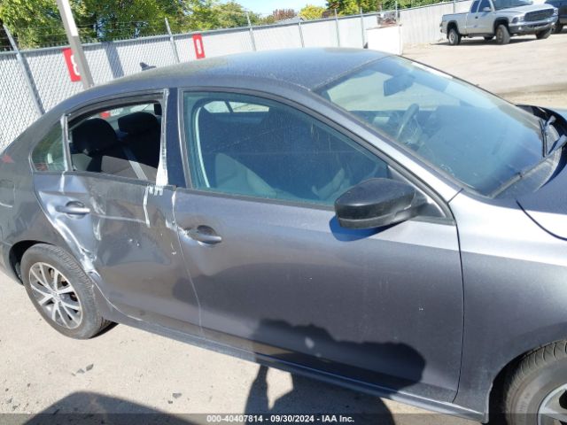 3VWD67AJ3GM370704 Volkswagen Jetta 1.4t Se